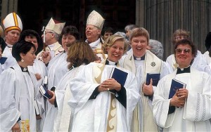 women-bishops_2130307b